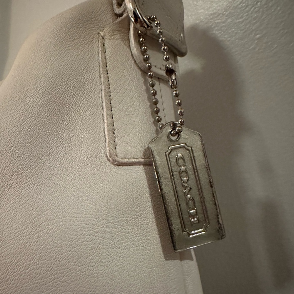 Coach Cream Leather Bag with Tassle - Picture 3 of 5